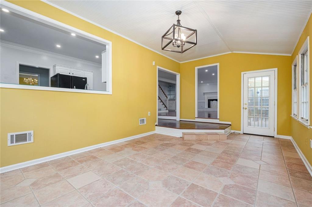 983 Bridgegate Drive Northeast Marietta, GA 30068 - Photo 18 of 34