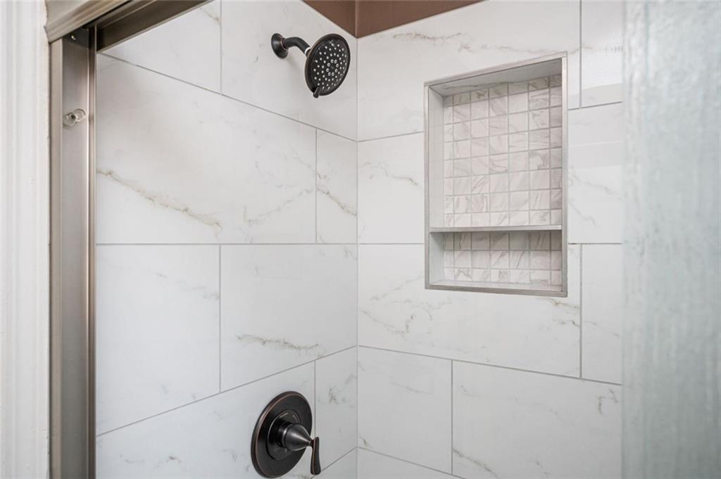 983 Bridgegate Drive Northeast Marietta, GA 30068 - Photo 31 of 34