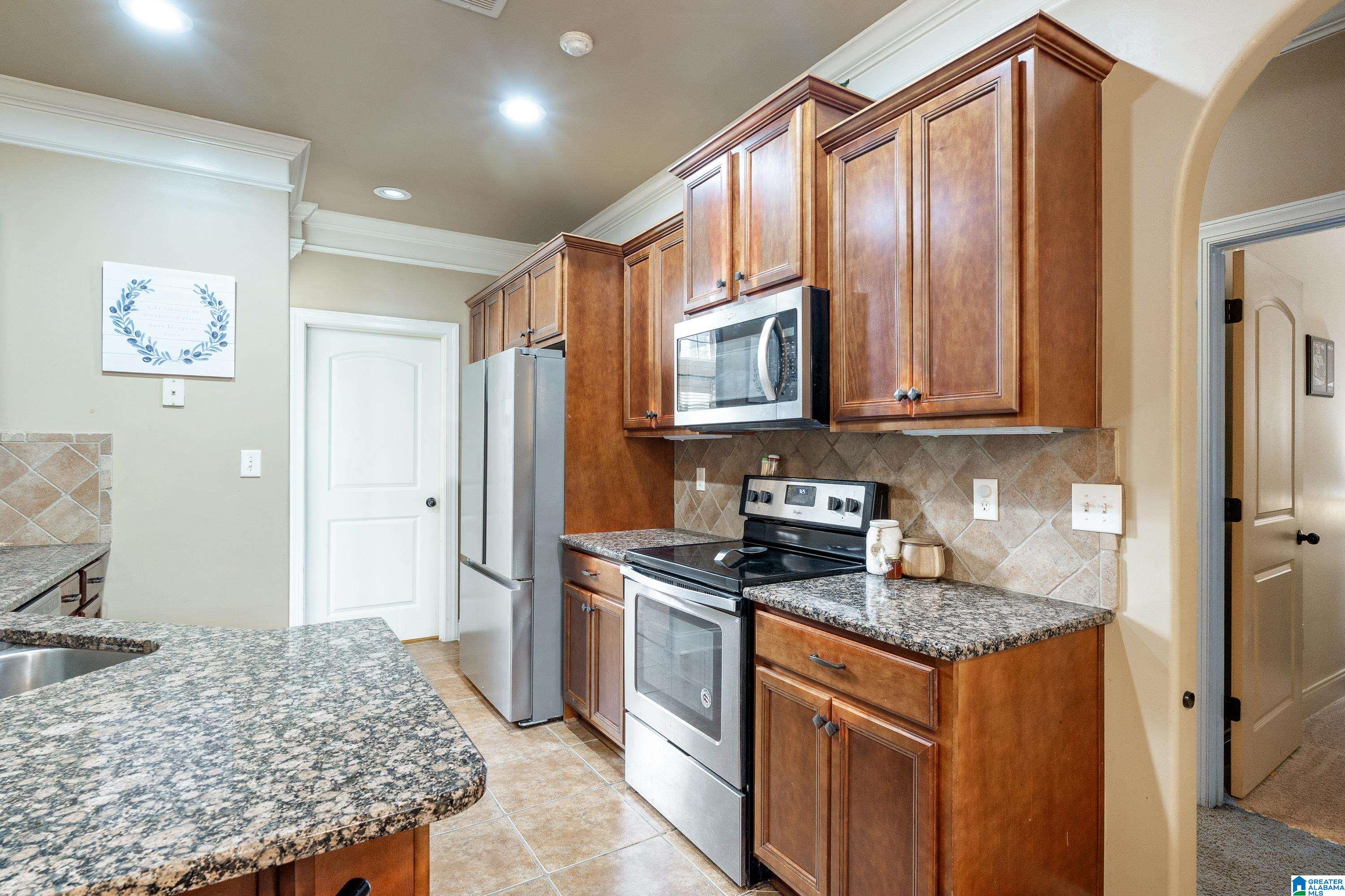 244 Strathaven Lane Pelham, AL 35124 - Photo 15 of 39