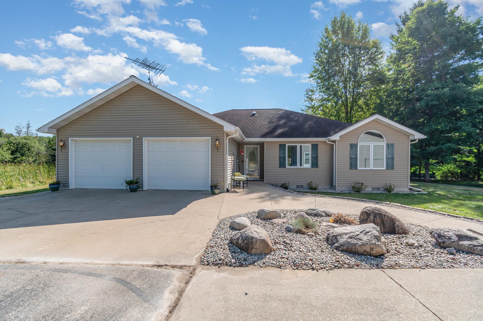 792 North Rolland Road Weidman, MI 48893 - Photo 1 of 31 1938239-092ce0fd-174b-455a-8886-315d603ee752.JPG