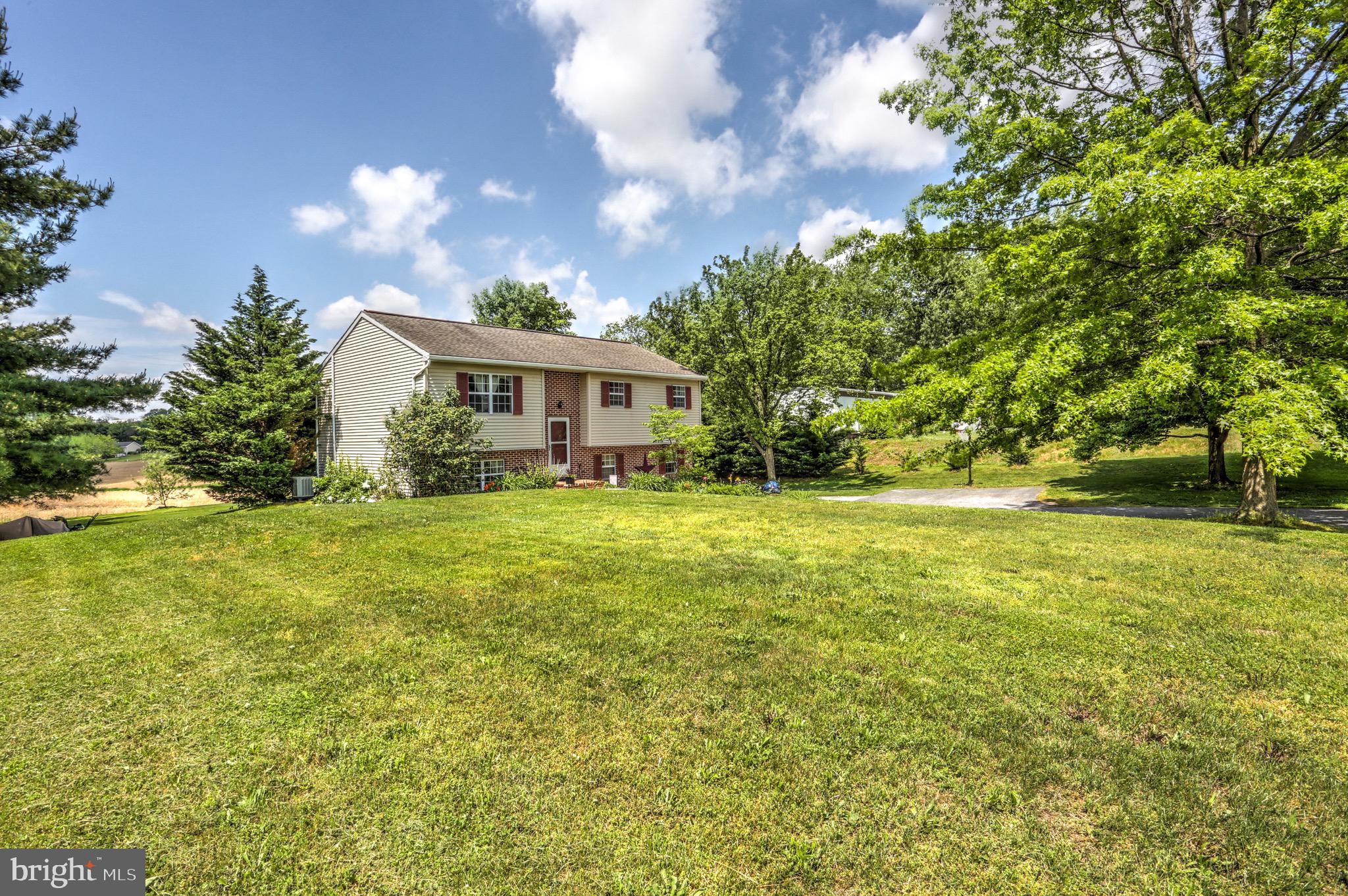 2580 North Colebrook Road Manheim, PA 17545 - Photo 4 of 24