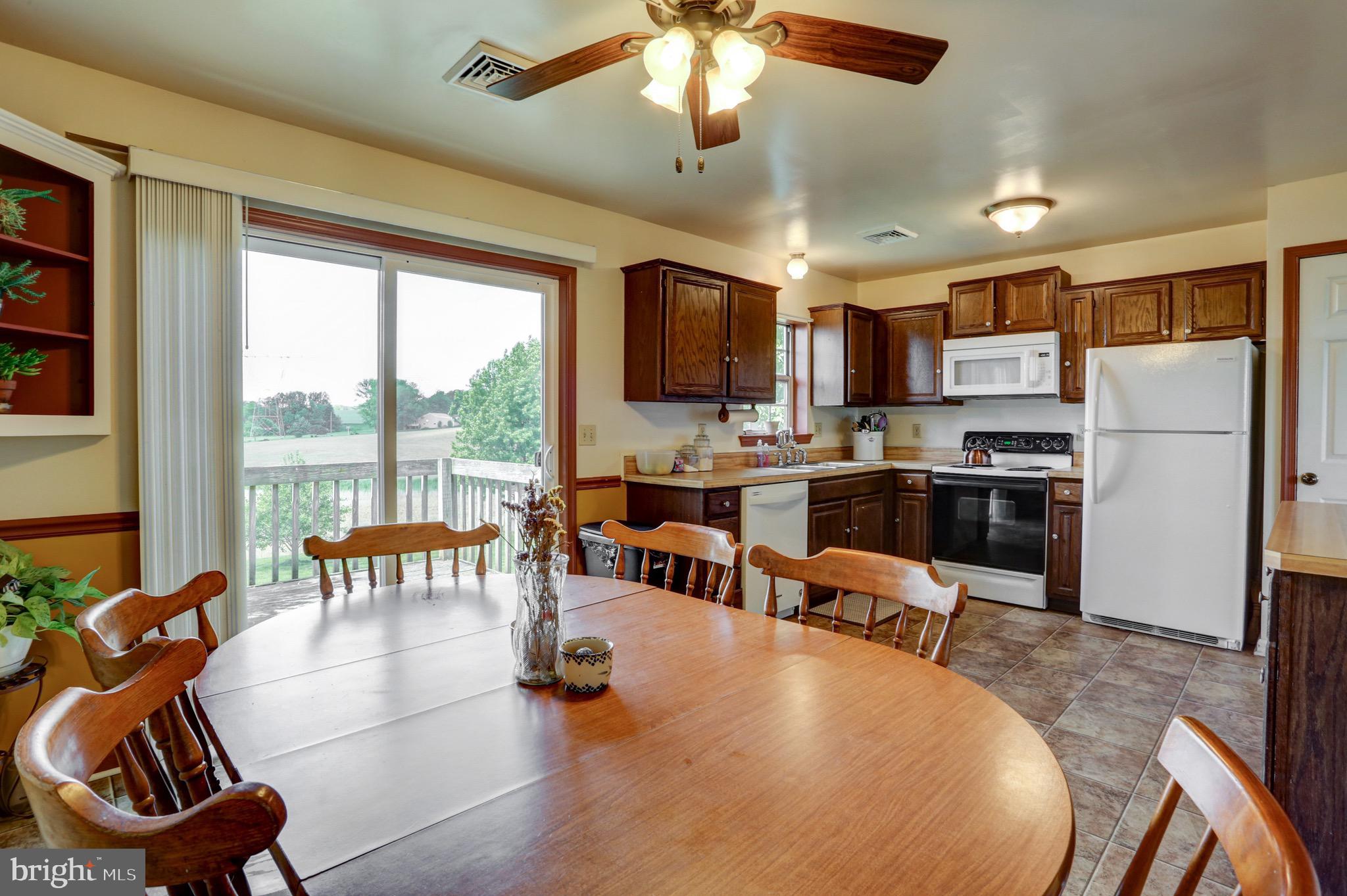 2580 North Colebrook Road Manheim, PA 17545 - Photo 7 of 24
