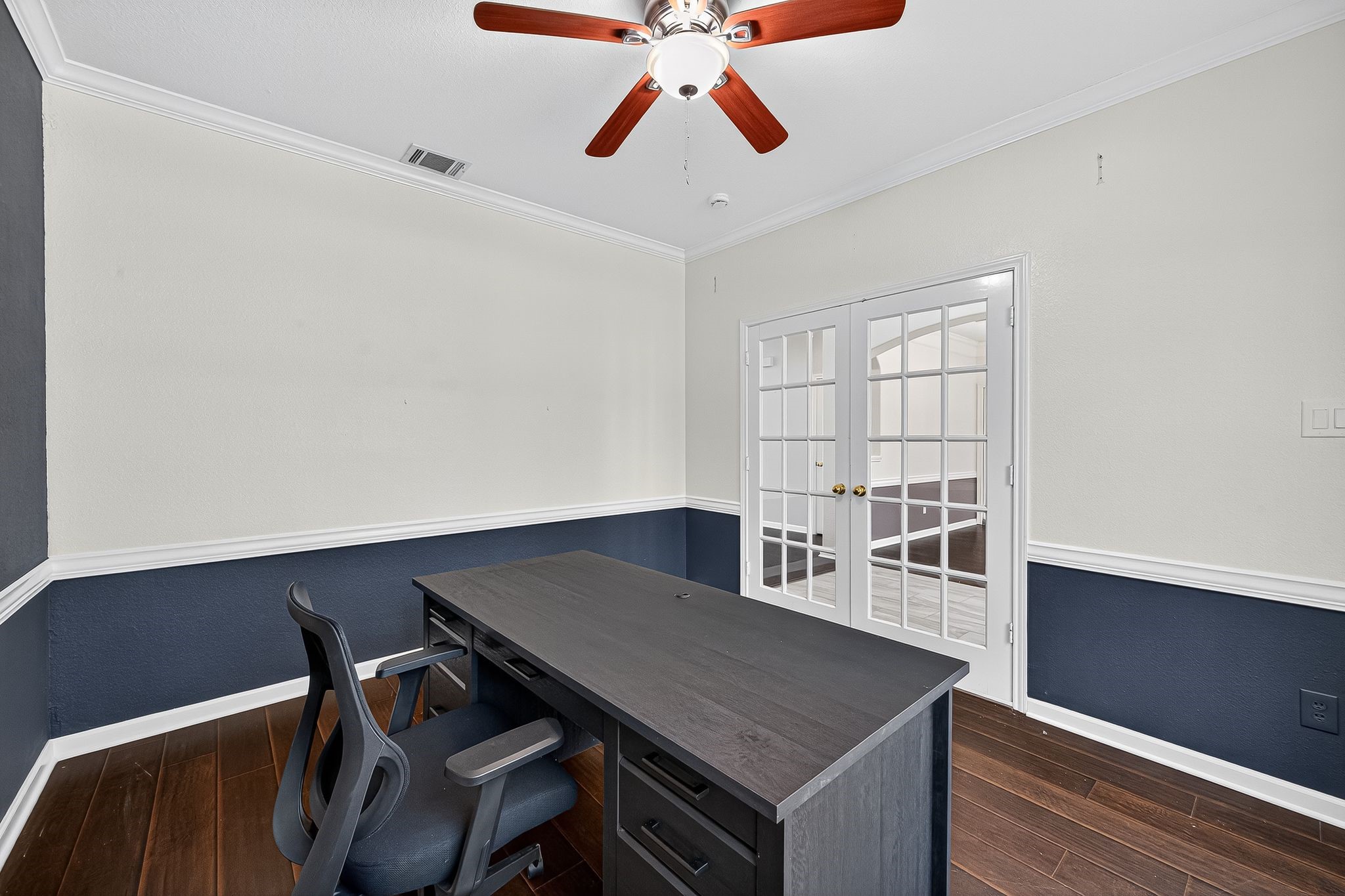 22406 Piper Terrace Lane Katy, TX 77450 - Photo 10 of 44 a view of a workspace with furniture