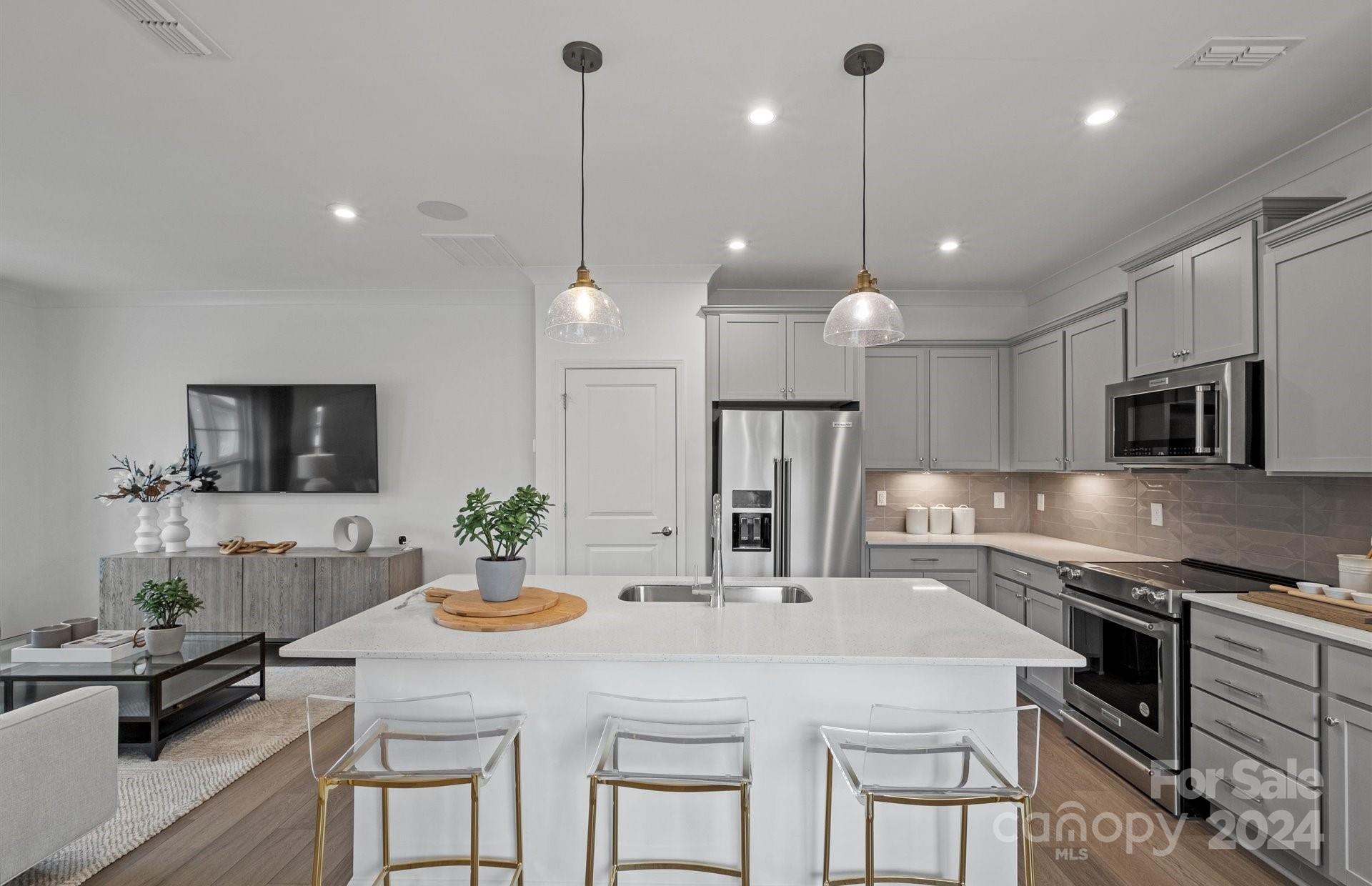 13159 Rover Street, Unit 213 Charlotte, NC 28273 - Photo 18 of 36 Gallery Image 18