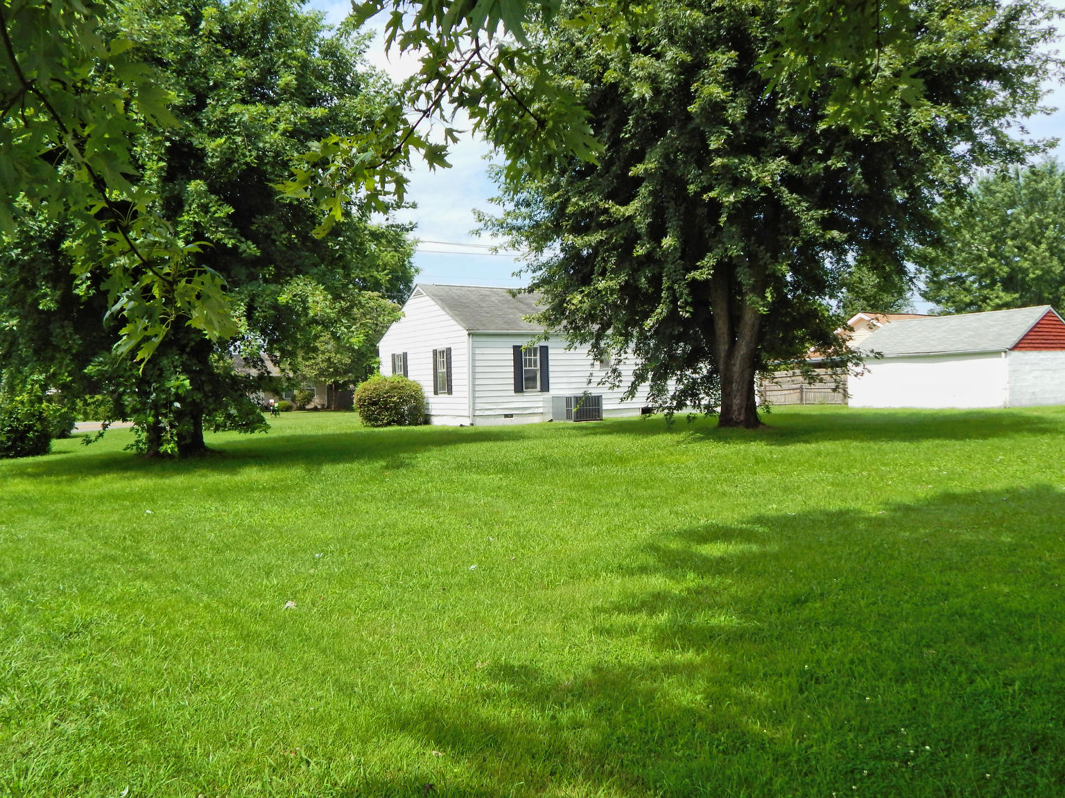 5100 Schubert Road Knoxville, TN 37912 - Photo 3 of 13 DSCN3250_lzn