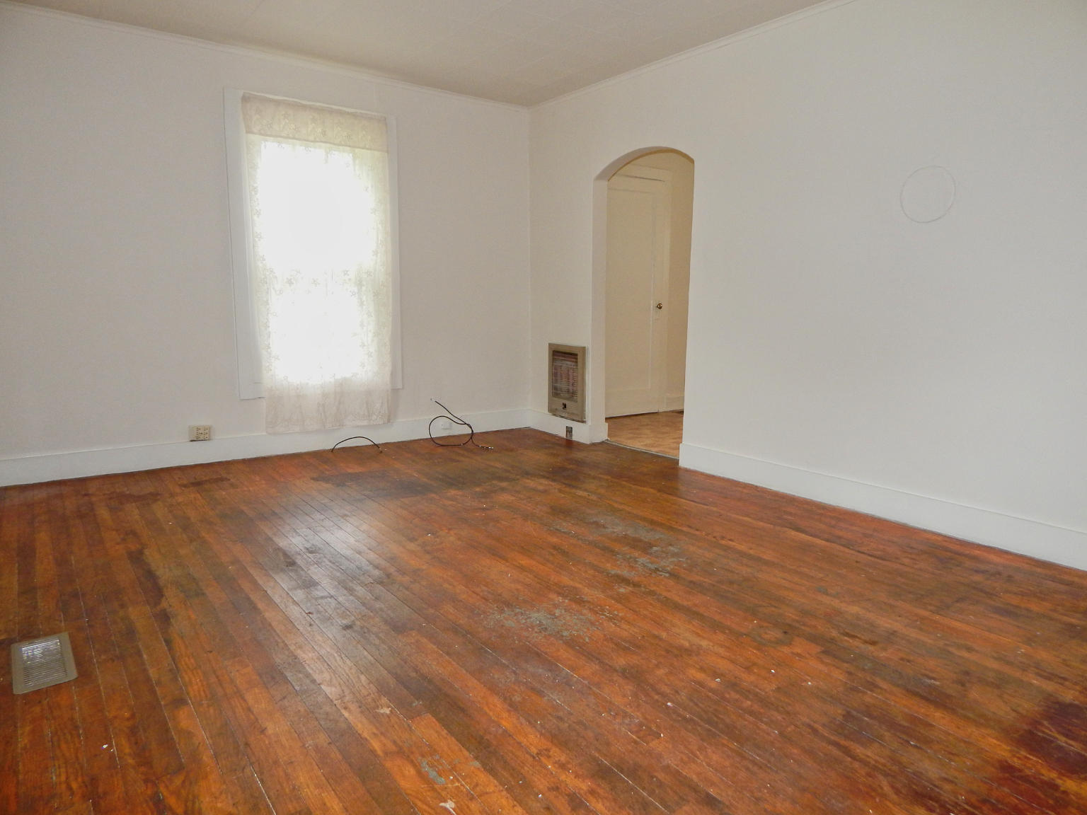 5100 Schubert Road Knoxville, TN 37912 - Photo 7 of 13 DSCN3241_lzn