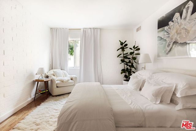 $620,000 | 11750 Sunset Boulevard, Unit 115, Los Angeles, CA 90049