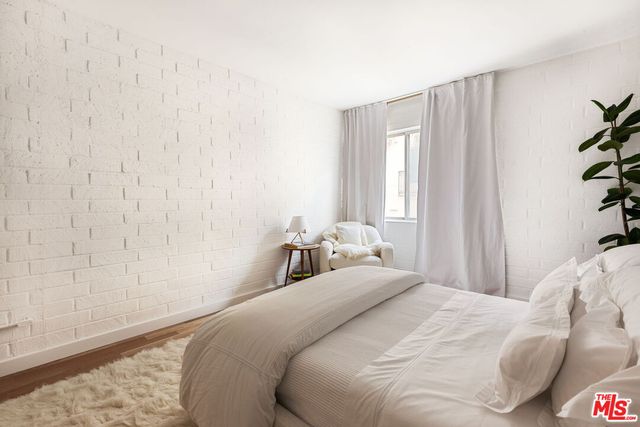 $620,000 | 11750 Sunset Boulevard, Unit 115, Los Angeles, CA 90049