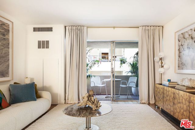 $620,000 | 11750 Sunset Boulevard, Unit 115, Los Angeles, CA 90049