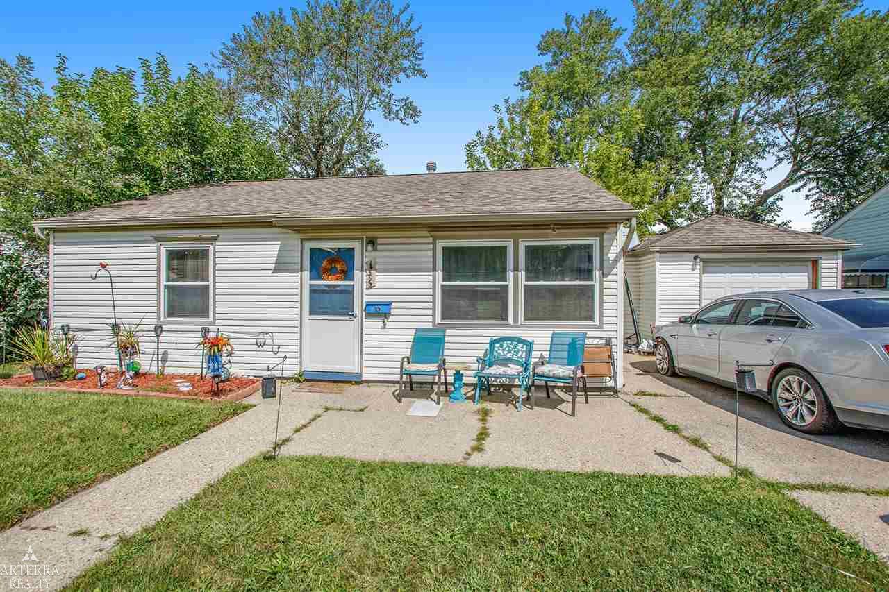 14393 Knox Avenue Warren, MI 48089 - Photo 2 of 20 50054572-1.JPG