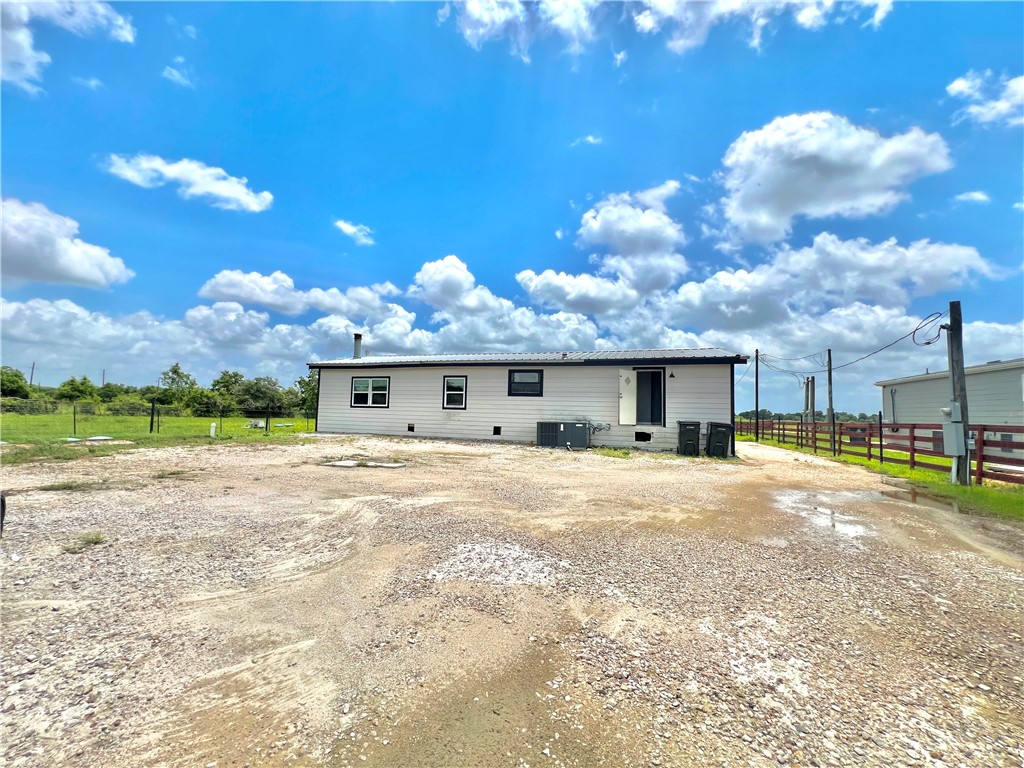 1165 Grubbs Road Sealy, TX 77474 - Photo 2 of 8