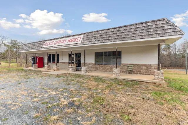 $199,900 | 3628 Brights Road, Pittsville, VA 24139