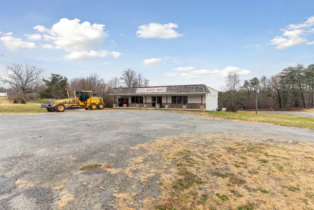 $199,900 | 3628 Brights Road, Pittsville, VA 24139