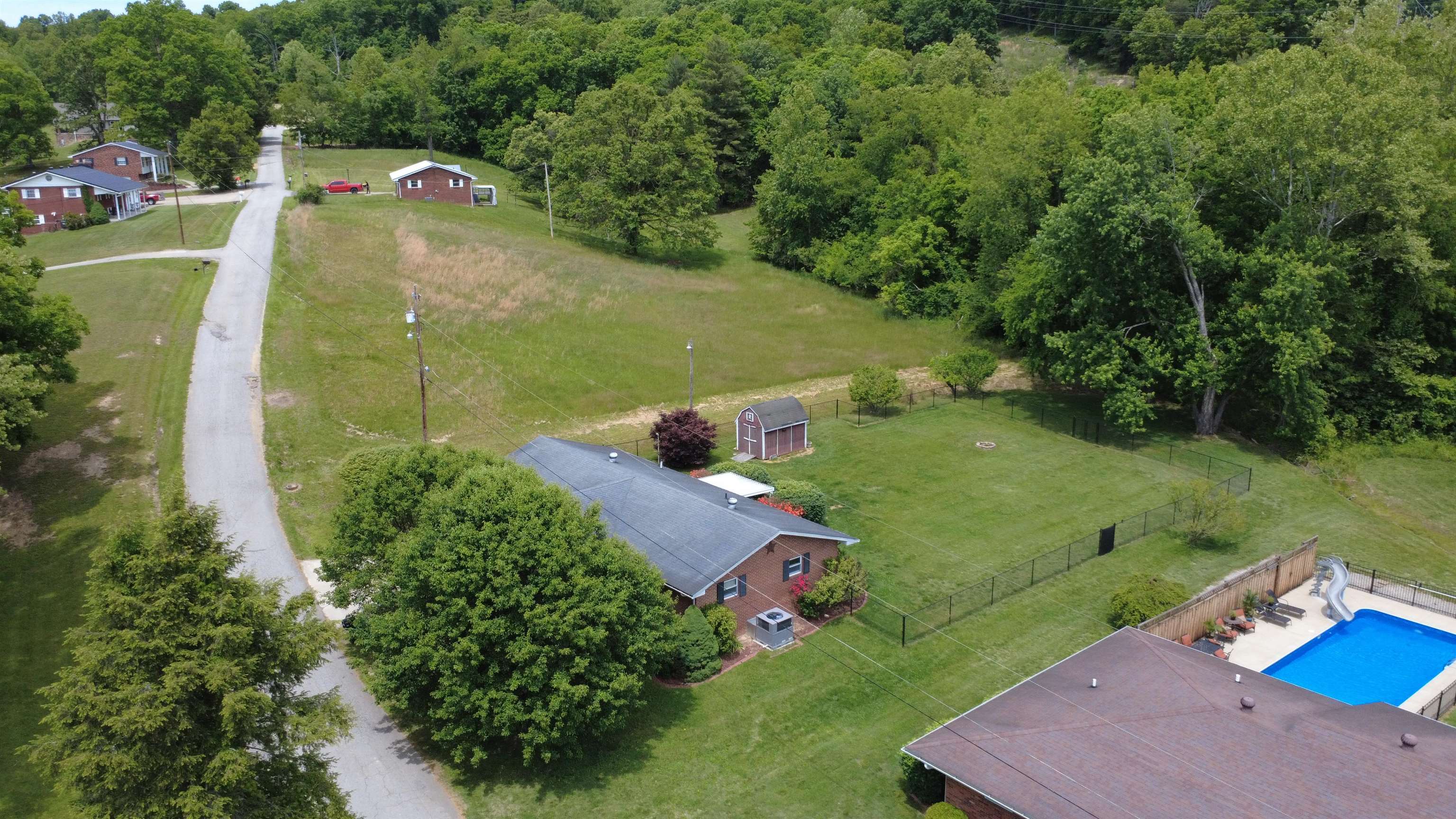 162 West Meadowbrook Road Ashland, KY 41102 - Photo 5 of 45