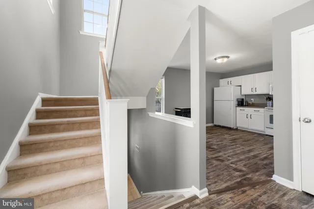 $295,000 | 351 Paradee Drive, Dover, DE 19904