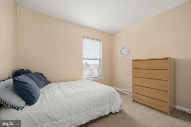 $295,000 | 351 Paradee Drive, Dover, DE 19904