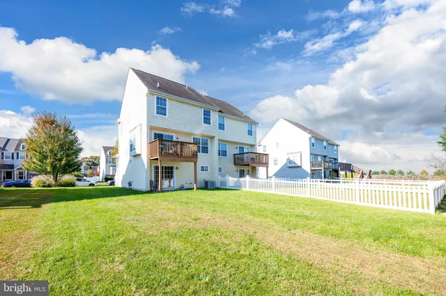 $295,000 | 351 Paradee Drive, Dover, DE 19904