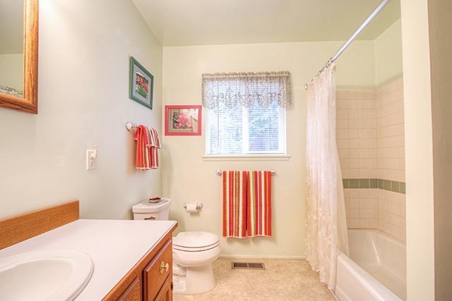 898 Williamson Loop Grants Pass, OR 97526 - Photo 13 of 25 Additional Photo