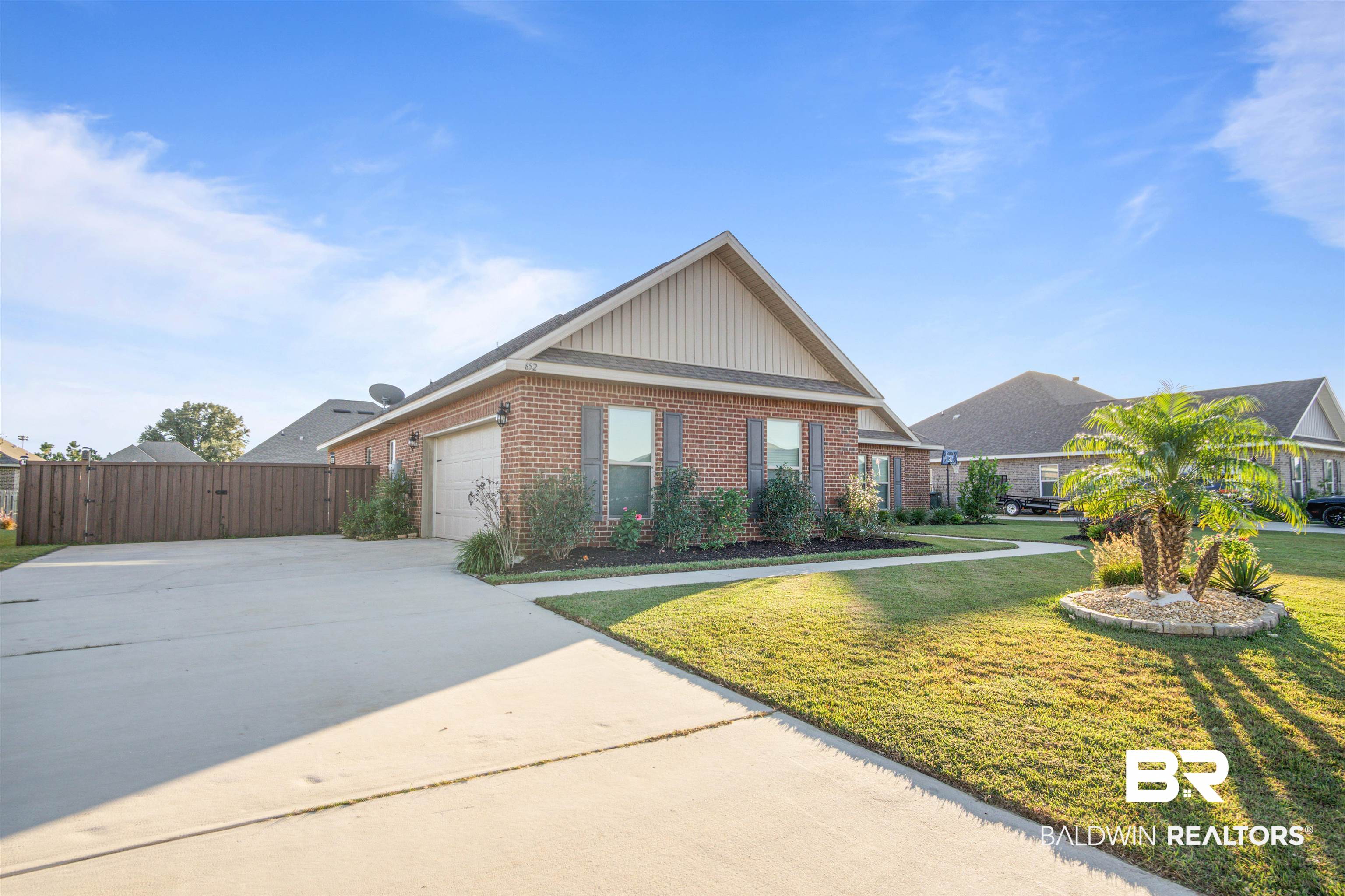 652 Harahan Lane Foley, AL 36535 - Photo 2 of 38