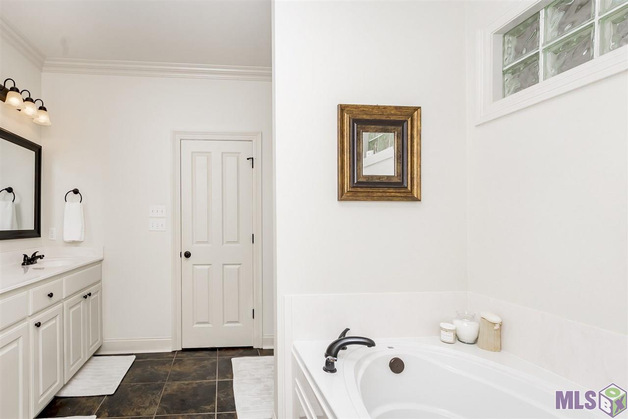 14743 Pendleton Way Baton Rouge, LA 70810 - Photo 20 of 29