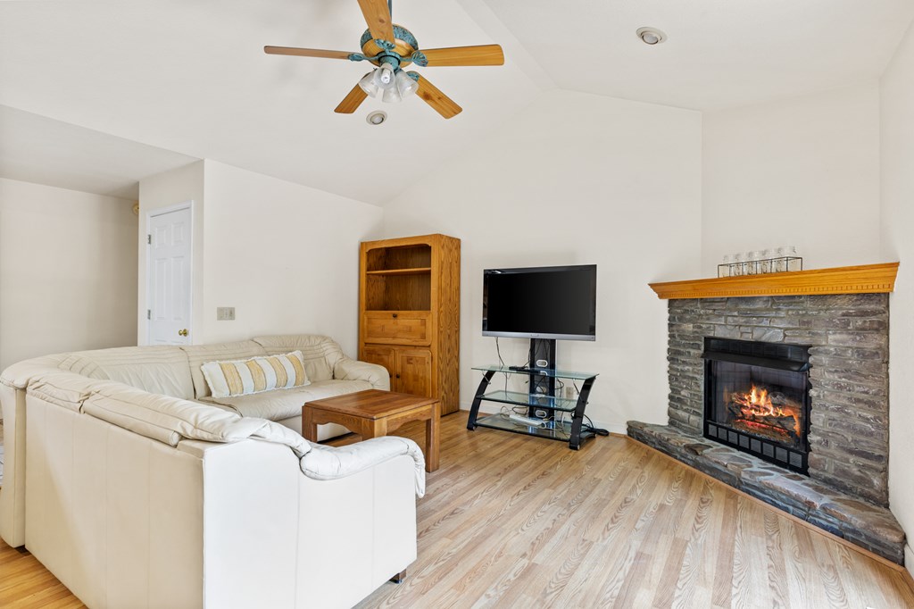 21 Red Oak Court Blue Ridge, GA 30513 - Photo 13 of 39 Gallery Image 13