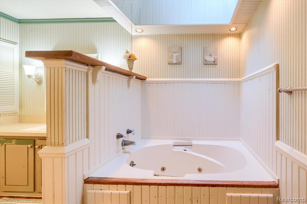 2441 Pollock Road Grand Blanc, MI 48439 - Photo 36 of 50