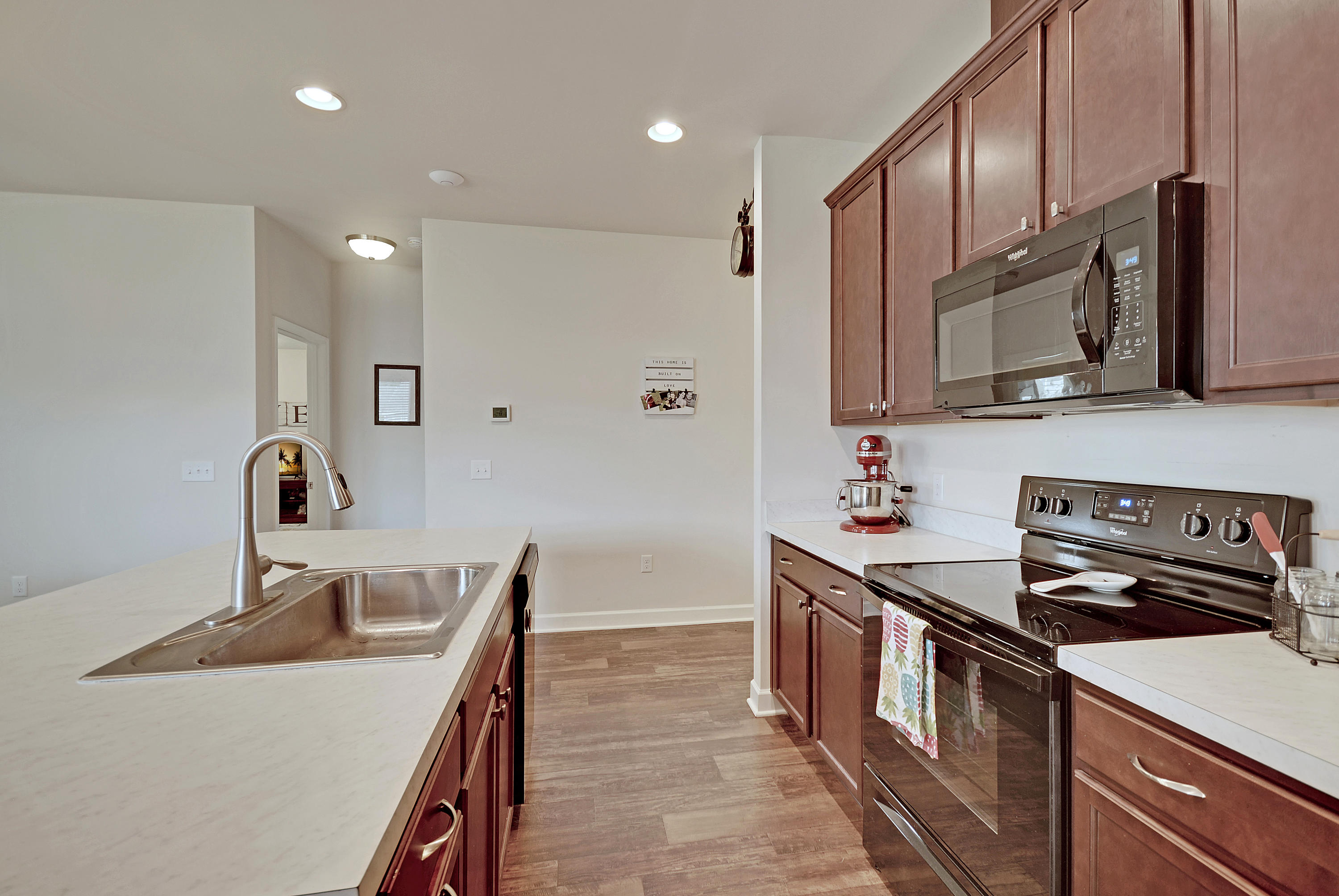506 Abigail Street Moncks Corner, SC 29461 - Photo 6 of 29 DSC_0131_DSC_0140 copy
