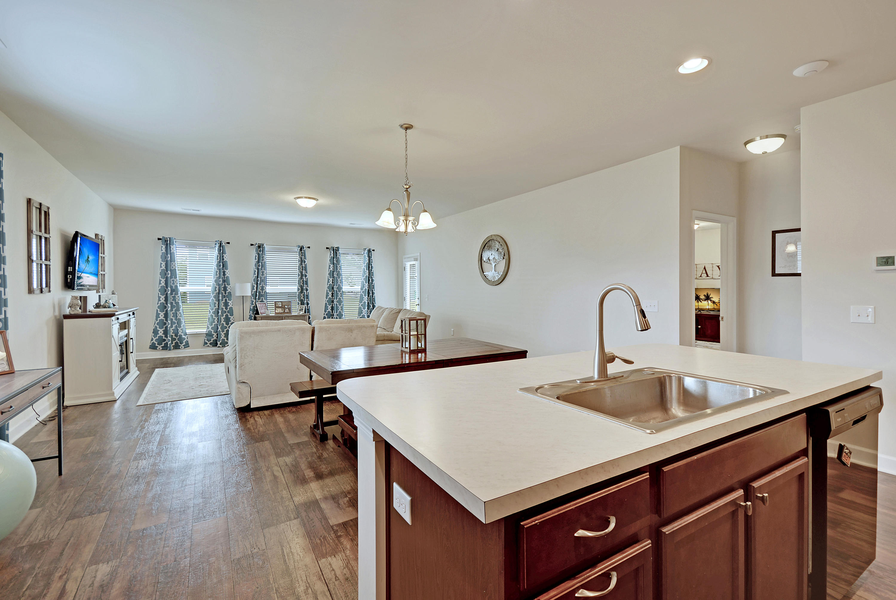 506 Abigail Street Moncks Corner, SC 29461 - Photo 7 of 29 DSC_0121_DSC_0130 copy