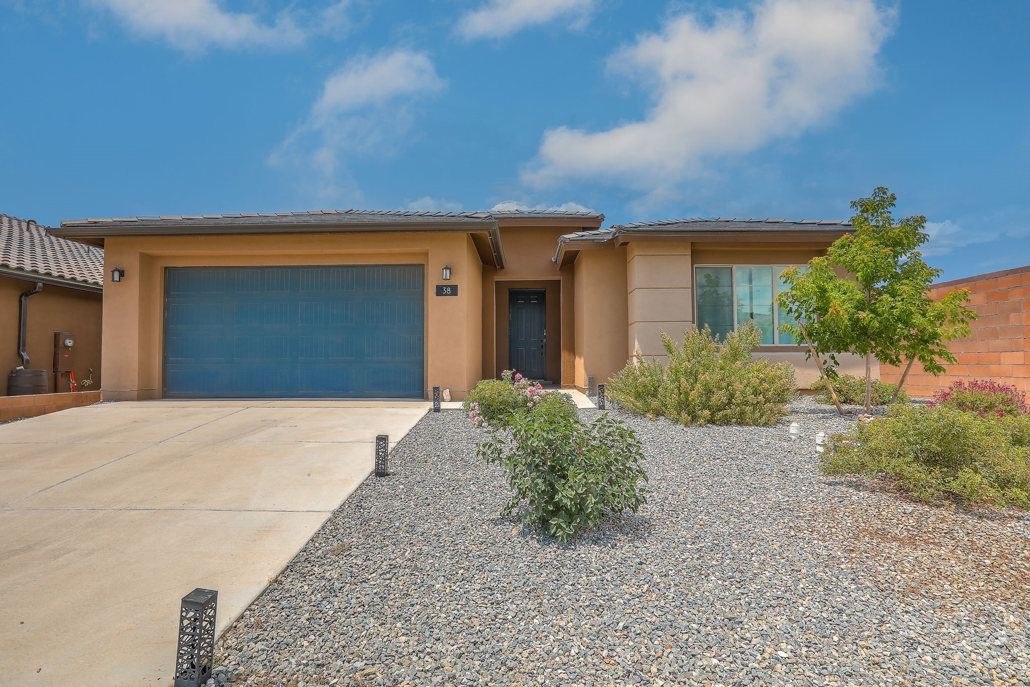 38 Avenida Colibri Santa Fe, NM 87508 - Photo 3 of 61