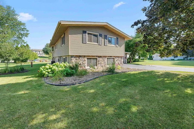 $469,000 | N8861 Mallard Lane, Taycheedah, WI 54937