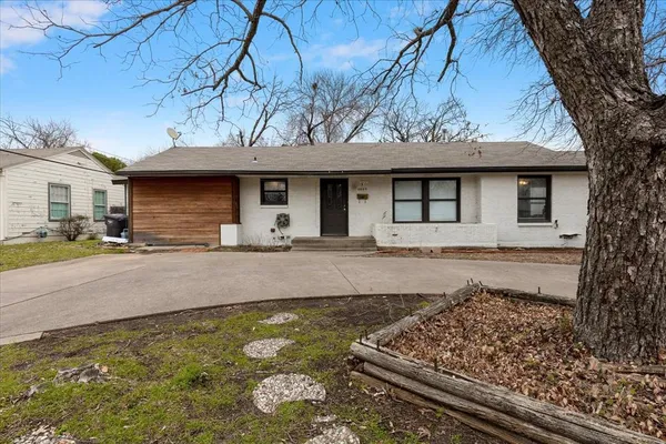 $3,995 | 4009 Anita Avenue, Fort Worth, TX 76109