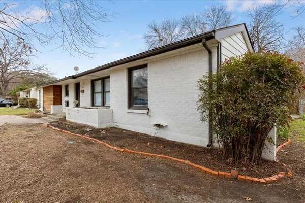 $3,995 | 4009 Anita Avenue, Fort Worth, TX 76109