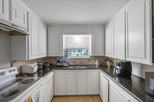 $3,995 | 4009 Anita Avenue, Fort Worth, TX 76109