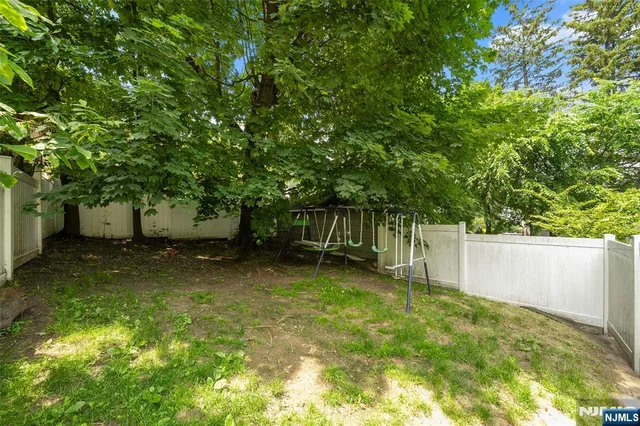 $649,000 | 450 Fort Lee Road, Leonia, NJ 07605