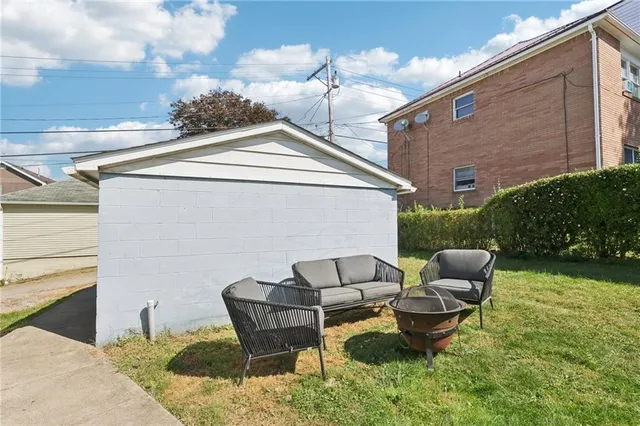 $269,900 | 38 Penn Avenue, Irwin, PA 15642