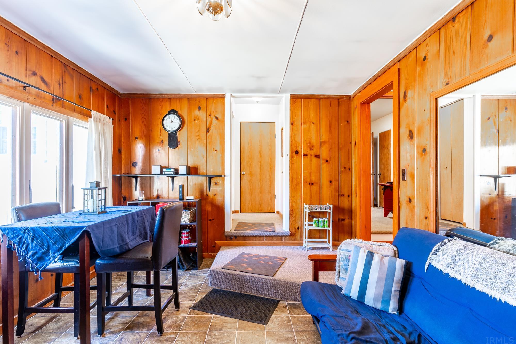 422 South Hadley Road Fort Wayne, IN 46804 - Photo 11 of 36 Gallery Image 11