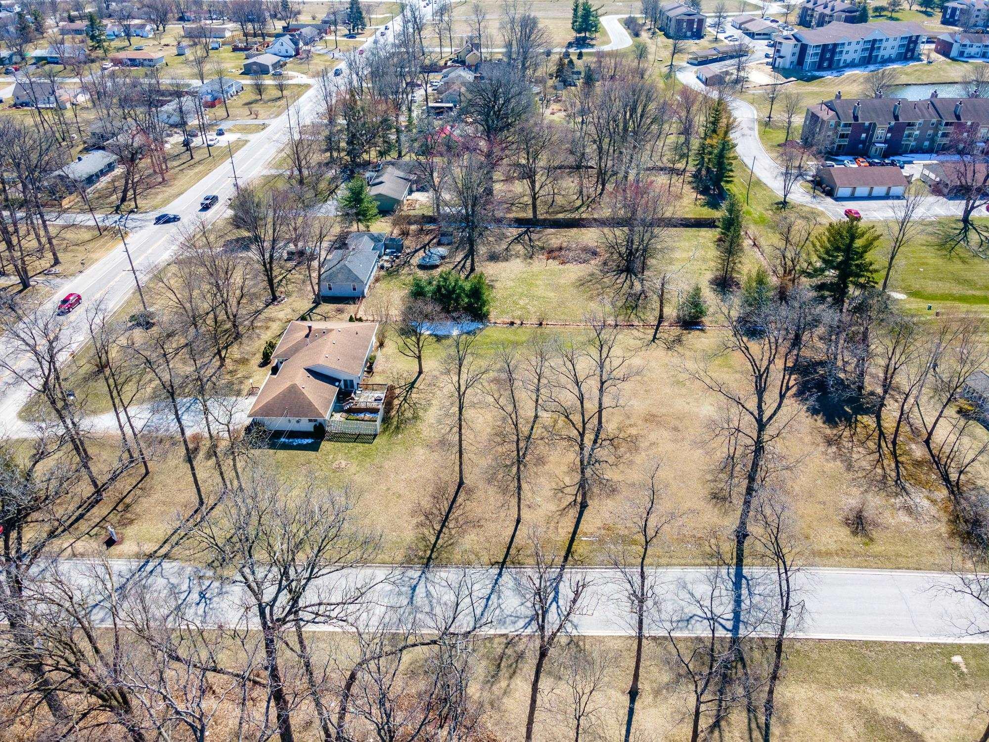 422 South Hadley Road Fort Wayne, IN 46804 - Photo 2 of 36 Gallery Image 2