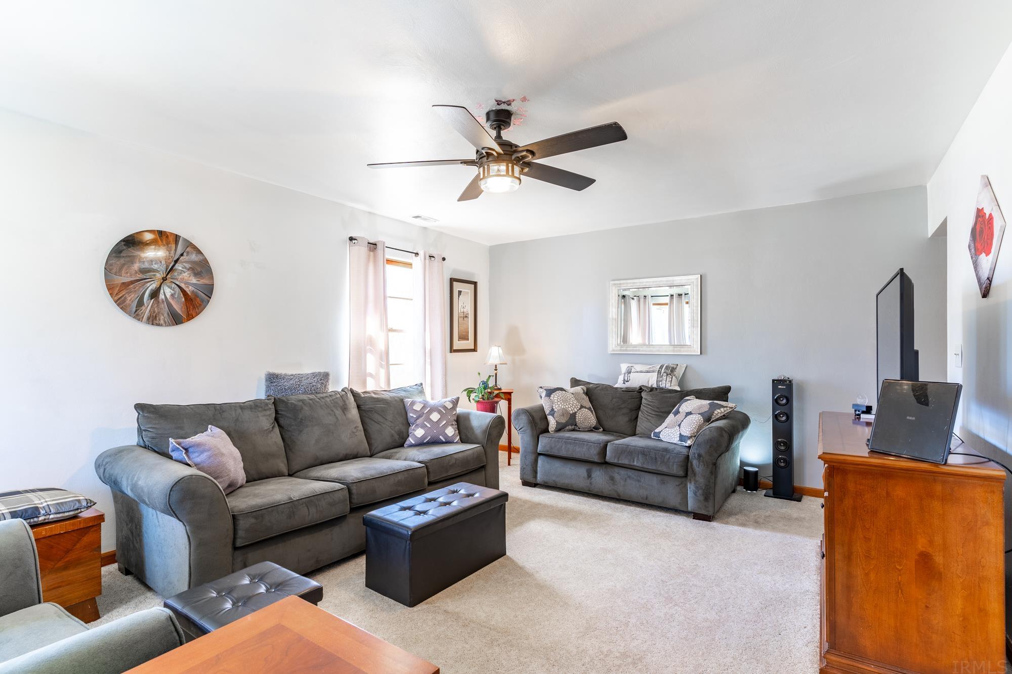422 South Hadley Road Fort Wayne, IN 46804 - Photo 6 of 36 Gallery Image 6