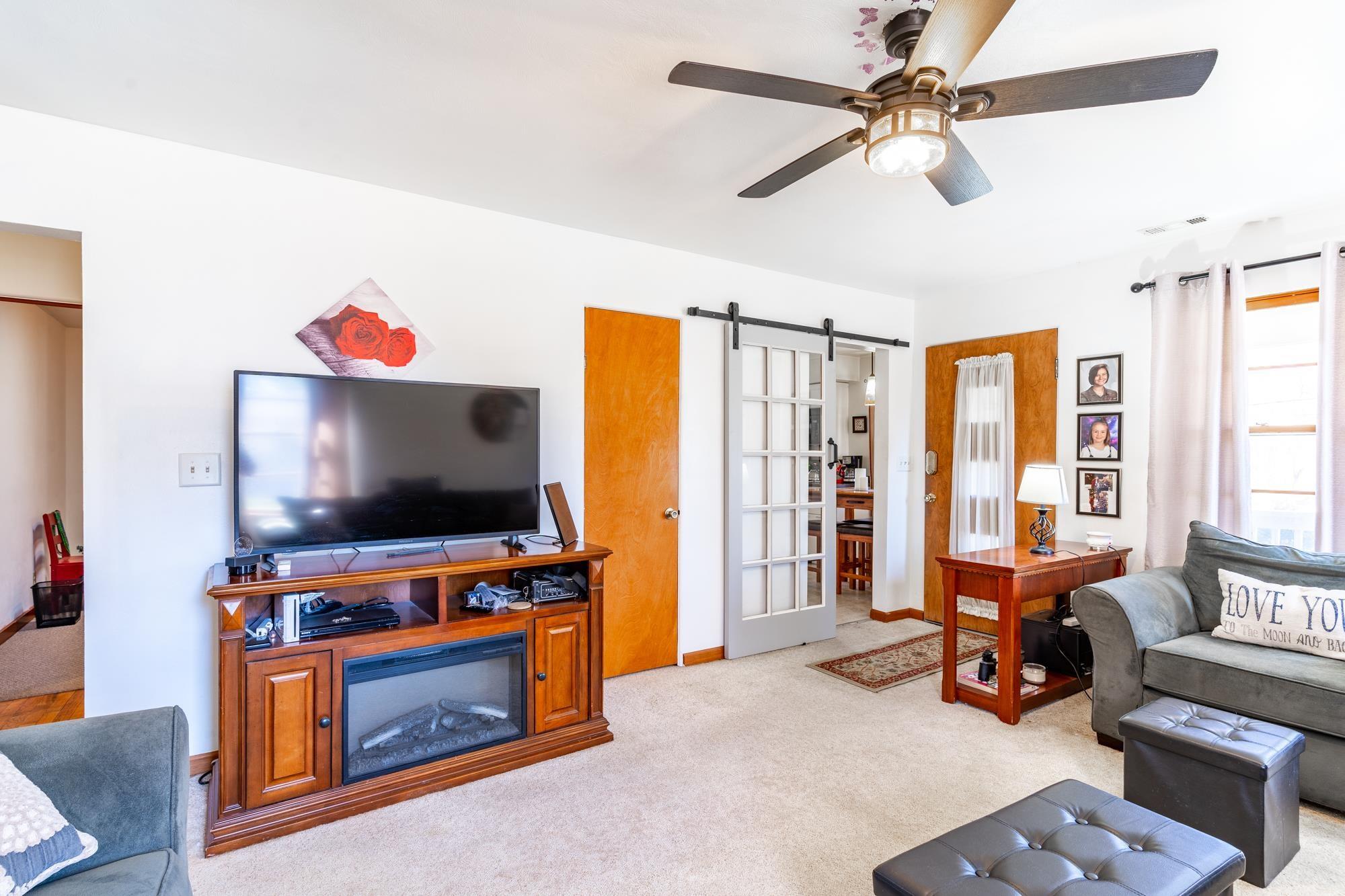 422 South Hadley Road Fort Wayne, IN 46804 - Photo 7 of 36 Gallery Image 7