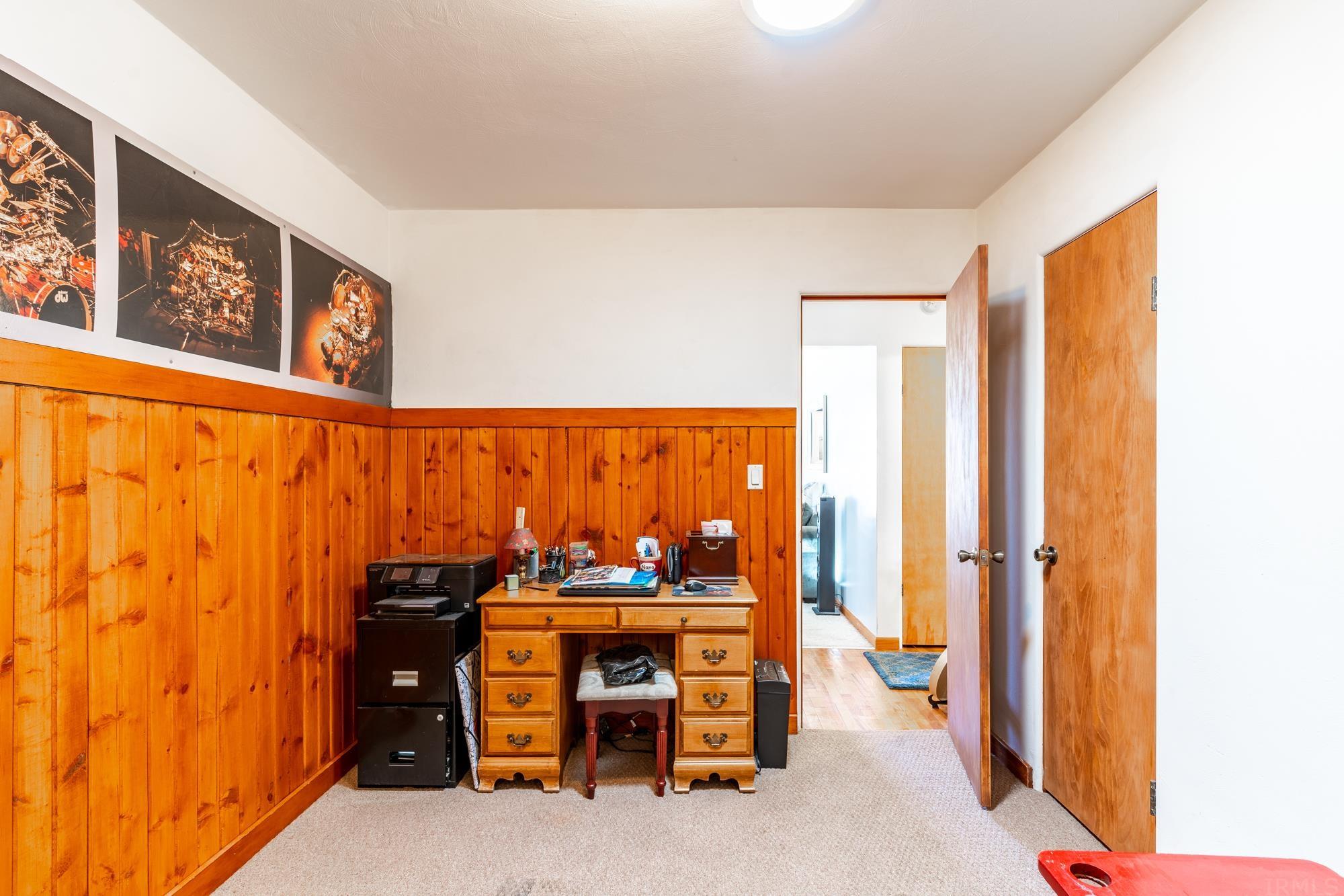 422 South Hadley Road Fort Wayne, IN 46804 - Photo 9 of 36 Gallery Image 9