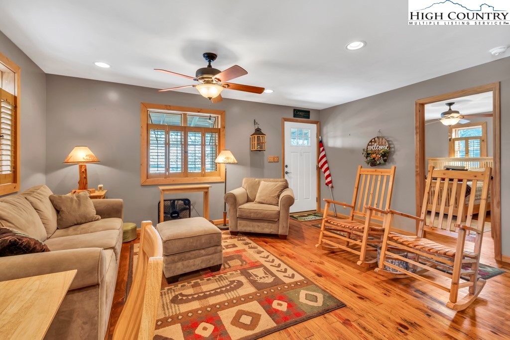 5171 Edgemont Road Collettsville, NC 28611 - Photo 4 of 21 a living room with furniture and a large window