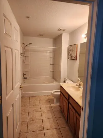 $170,000 | 785 Oakleaf Plantation Parkway, Unit 111, Orange Park, FL 32065