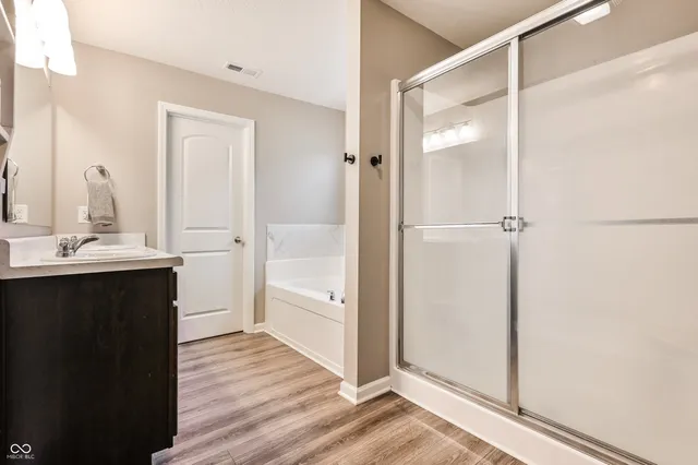 $374,900 | 6615 Aberdeen Drive, McCordsville, IN 46055