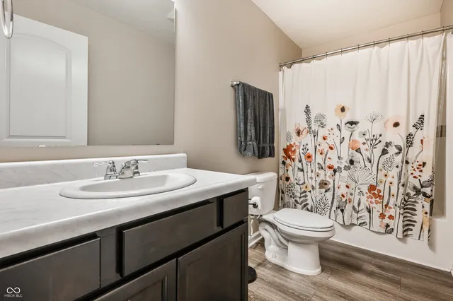 $374,900 | 6615 Aberdeen Drive, McCordsville, IN 46055