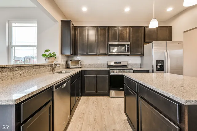 $374,900 | 6615 Aberdeen Drive, McCordsville, IN 46055