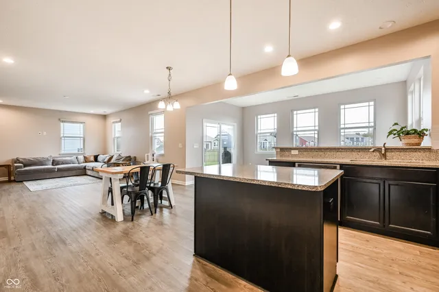 $374,900 | 6615 Aberdeen Drive, McCordsville, IN 46055