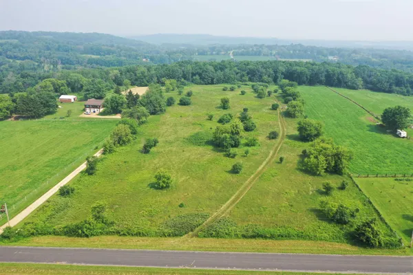 $409,900 | 9.85-acres Stevenson, Poynette, WI 53955