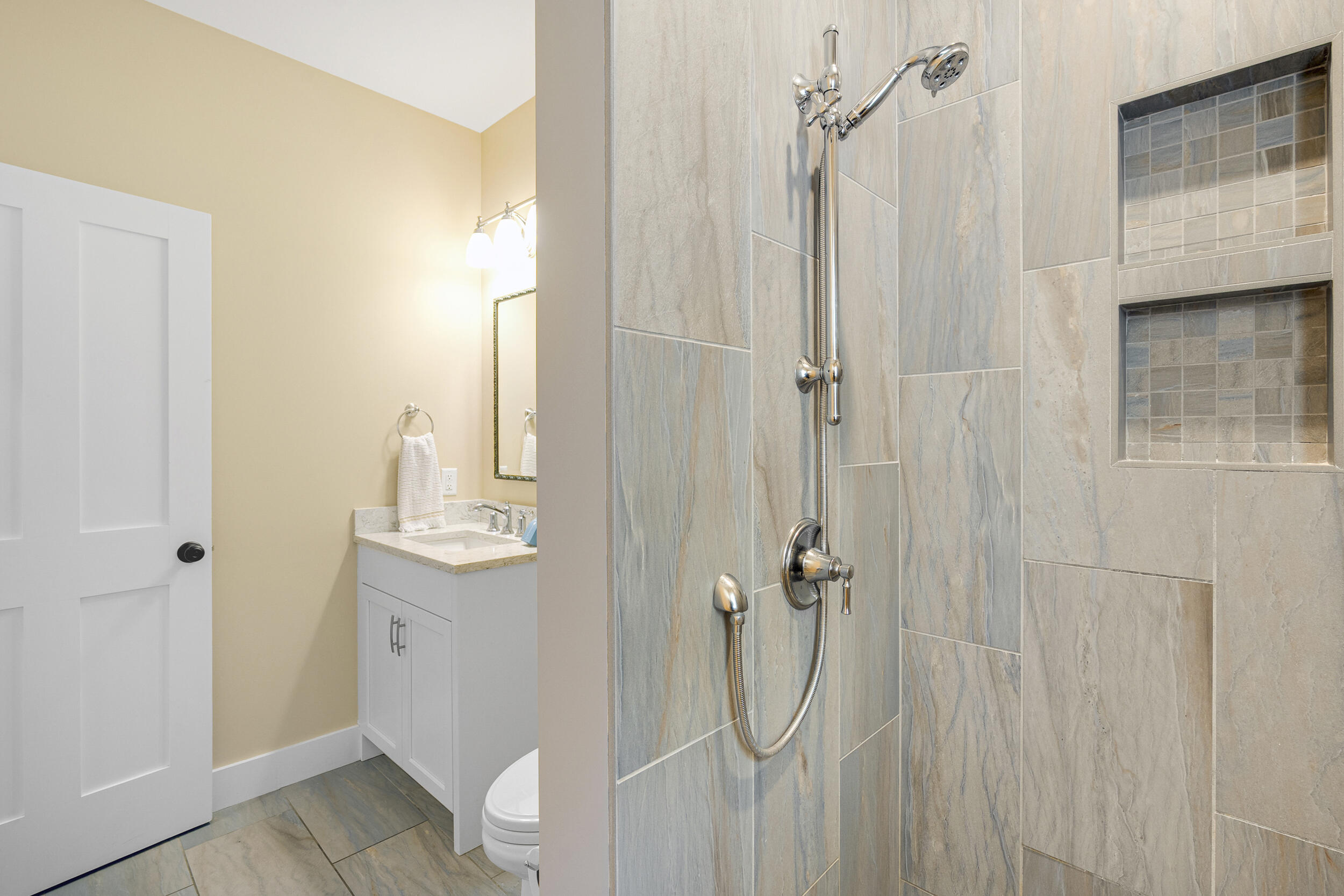 10 Woods Road Falmouth, ME 04105 - Photo 21 of 57 22_10woods-22