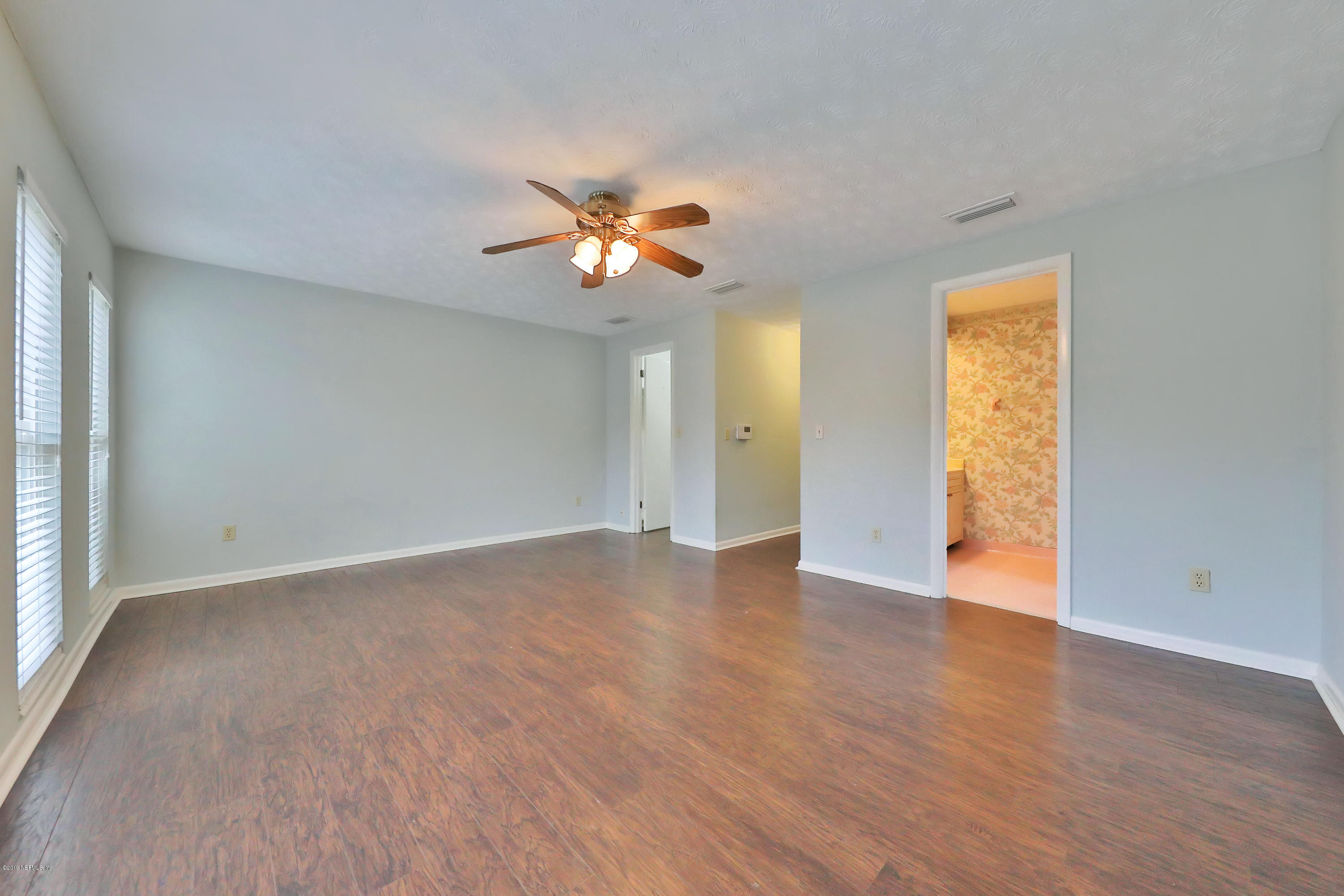3958 Raintree Road Jacksonville, FL 32277 - Photo 4 of 26 1R4A7784
