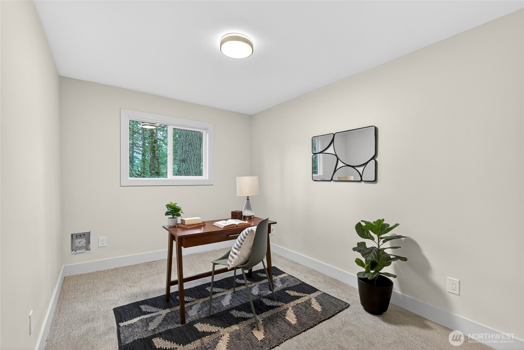 16 Southern Court Bellingham, WA 98229 - Photo 22 of 31 a living room with furniture